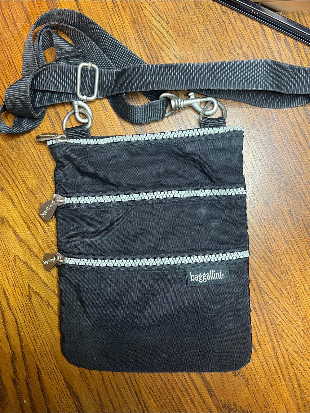 Baggallini Black Crossbody Bag with Silver Zippers